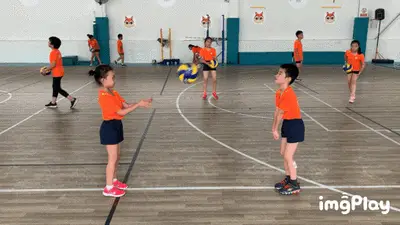 NBA尼克斯vs快船：唐斯佩恩首节“冲锋”，哈登伦纳德逆转战局，快船客胜尼克斯